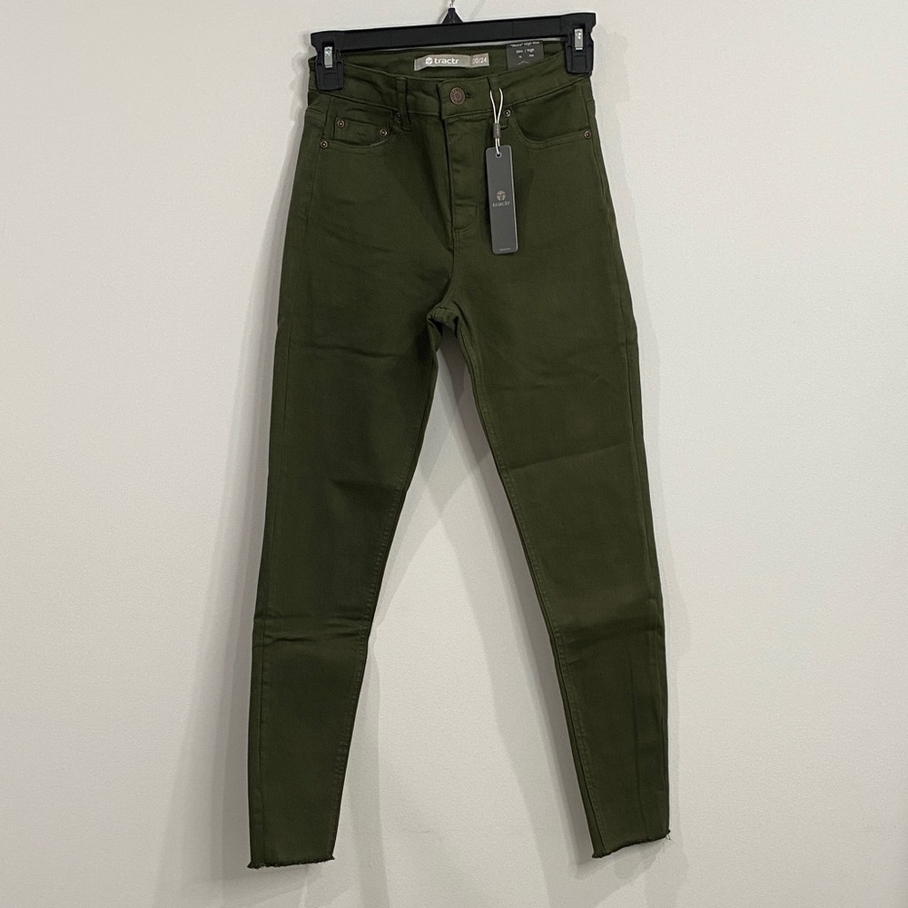 Tractr Women's Skinny Jeans in Forest Green